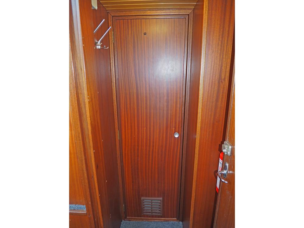 Aft cabin, Accommodation